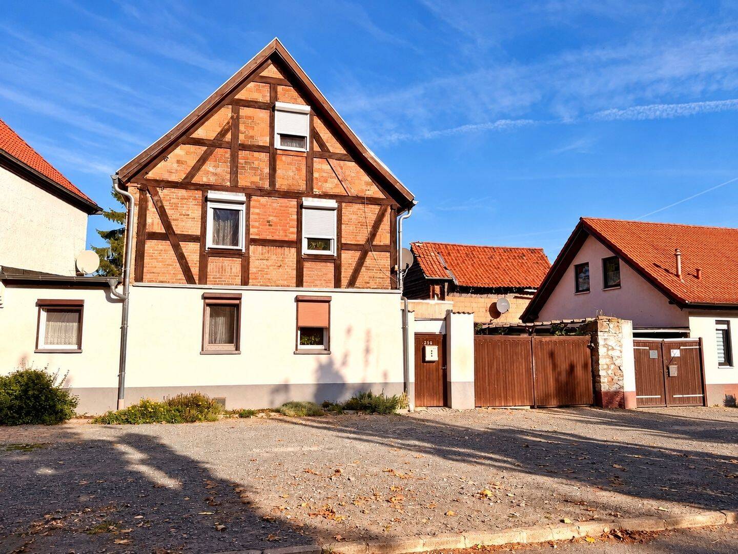 charmantes Einfamilienhaus mit großzügigem Grundstück, Nebengelass und Solaranlage in Badeborn, 6493 Ballenstedt
