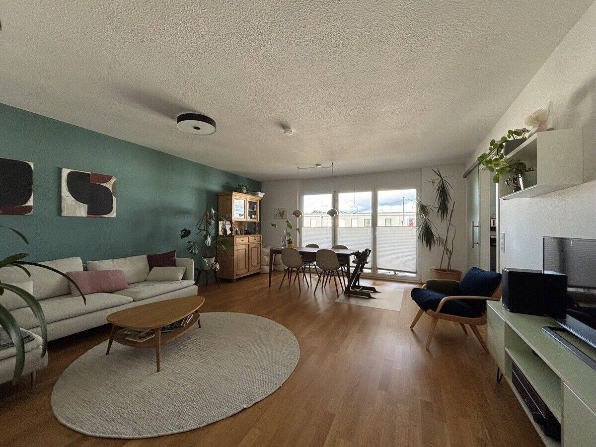 Hochwertige 4 Zi. Wohnung im Wohngebiet Welvert in Villingen // Aufzug, Balkon, Tiefgarage, 78050 Villingen-Schwenningen