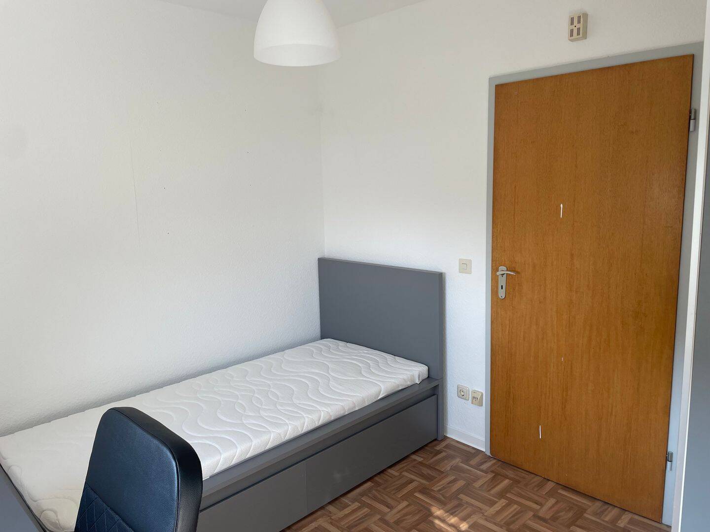Untervermietung: Studentenzimmer, gerne an Wochenendheimfahrer, 64367 Mühltal