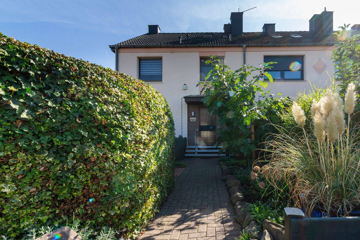 Wohnen mit Wohlfühlcharakter – großzügige Maisonette-Wohnung mit traumhaftem Balkon und Garten!, 59069 Hamm