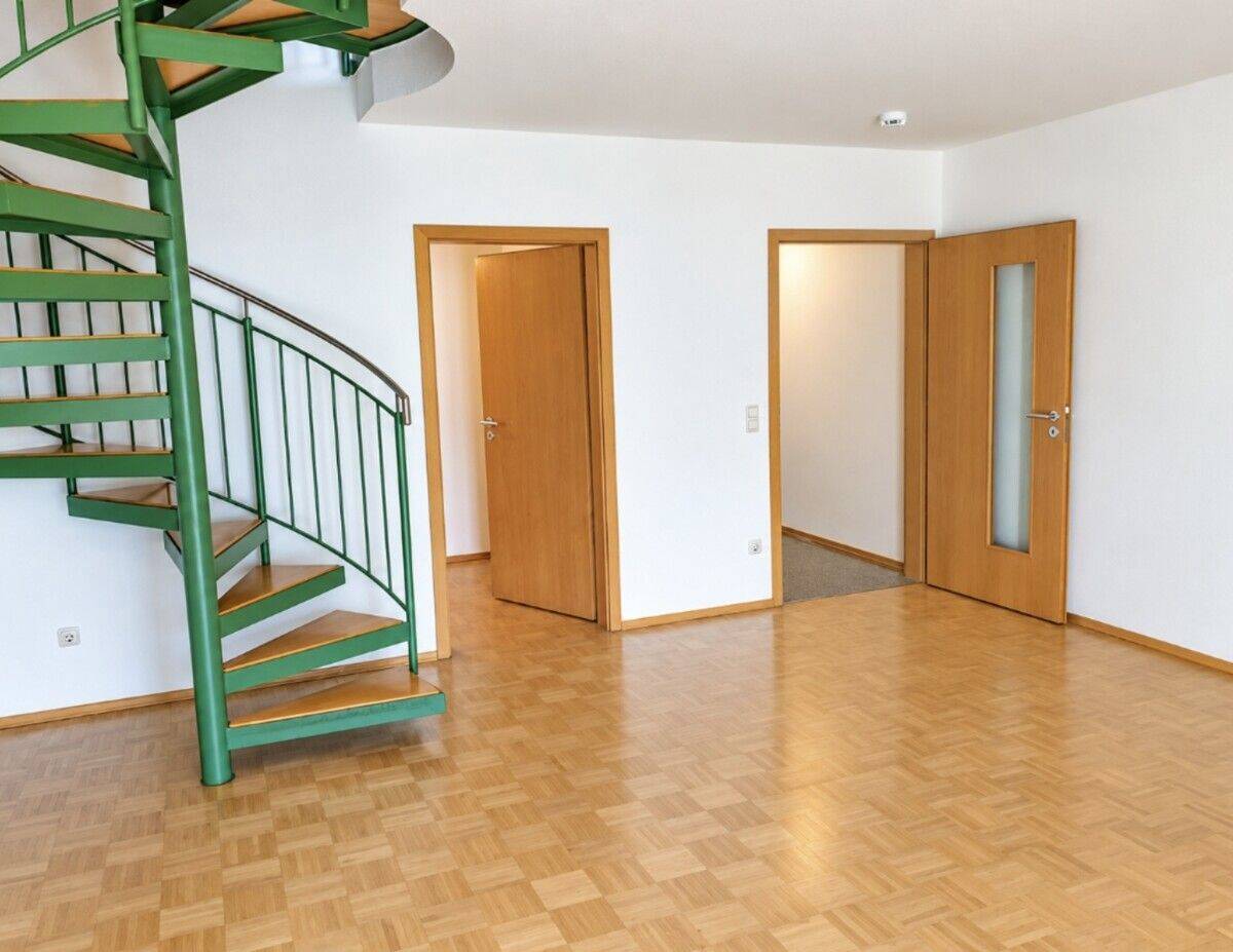 4,5 Zi.-Maisonette-Wohnung mit Einbauküche u. Lift in zentraler, ruhiger Lage Nh. Comenius-Gymnasium, 94469 Deggendorf