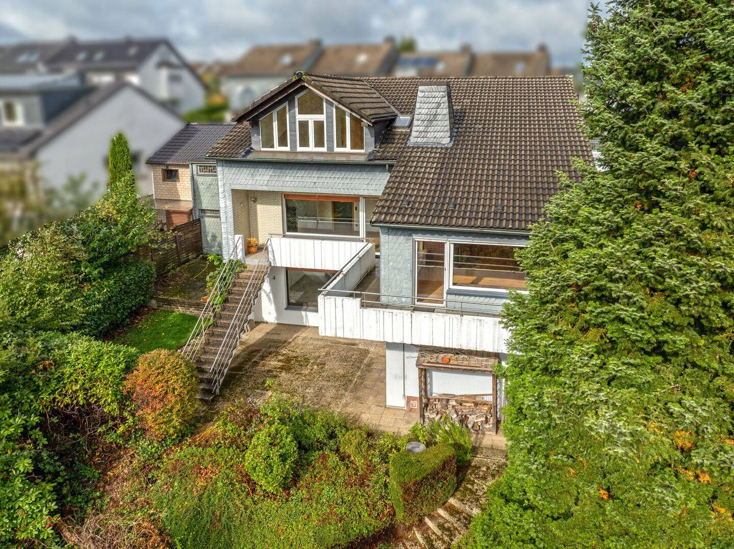 Familie. Freiraum. Weitblick. Einfamilienhaus mit Einliegerwohnung direkt am Naturschutzgebiet., 58256 Ennepetal