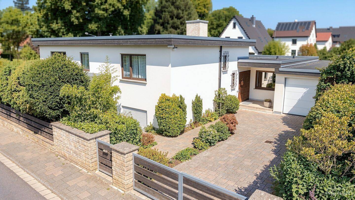 Gepflegter Bungalow mit Büro (ELW möglich) und herrlichem Garten in Erlensee, 63526 Erlensee
