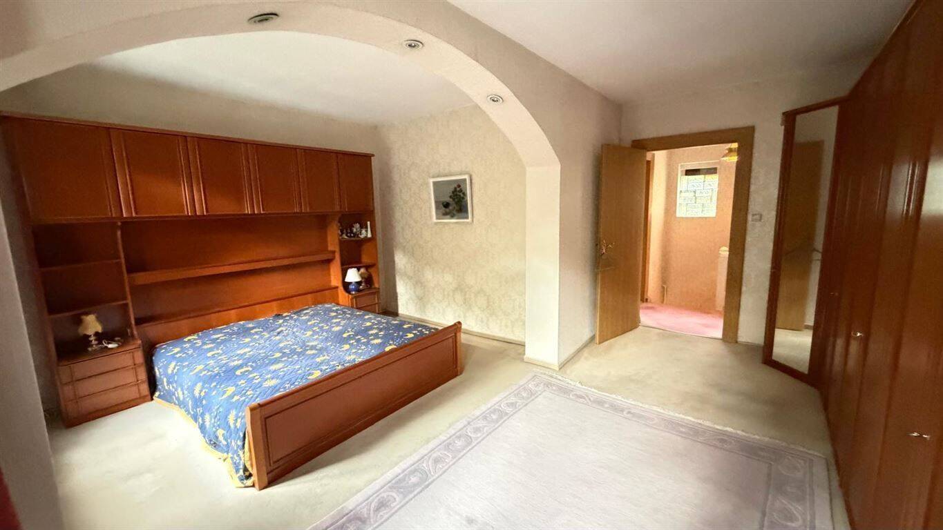 Einfamilienhaus mit Garage nahe S-Bhf. Hermsdorf*440 m² Grundstück*, 13467 Berlin (Reinickendorf Hermsdorf)