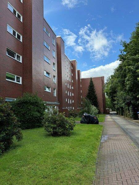 Ab sofort: 1-Zimmer-Wohnung mit Balkon in der nähe des Flughafens, 22339 Hamburg (Hamburg-Nord Fuhlsbüttel Hummelsbüttel)