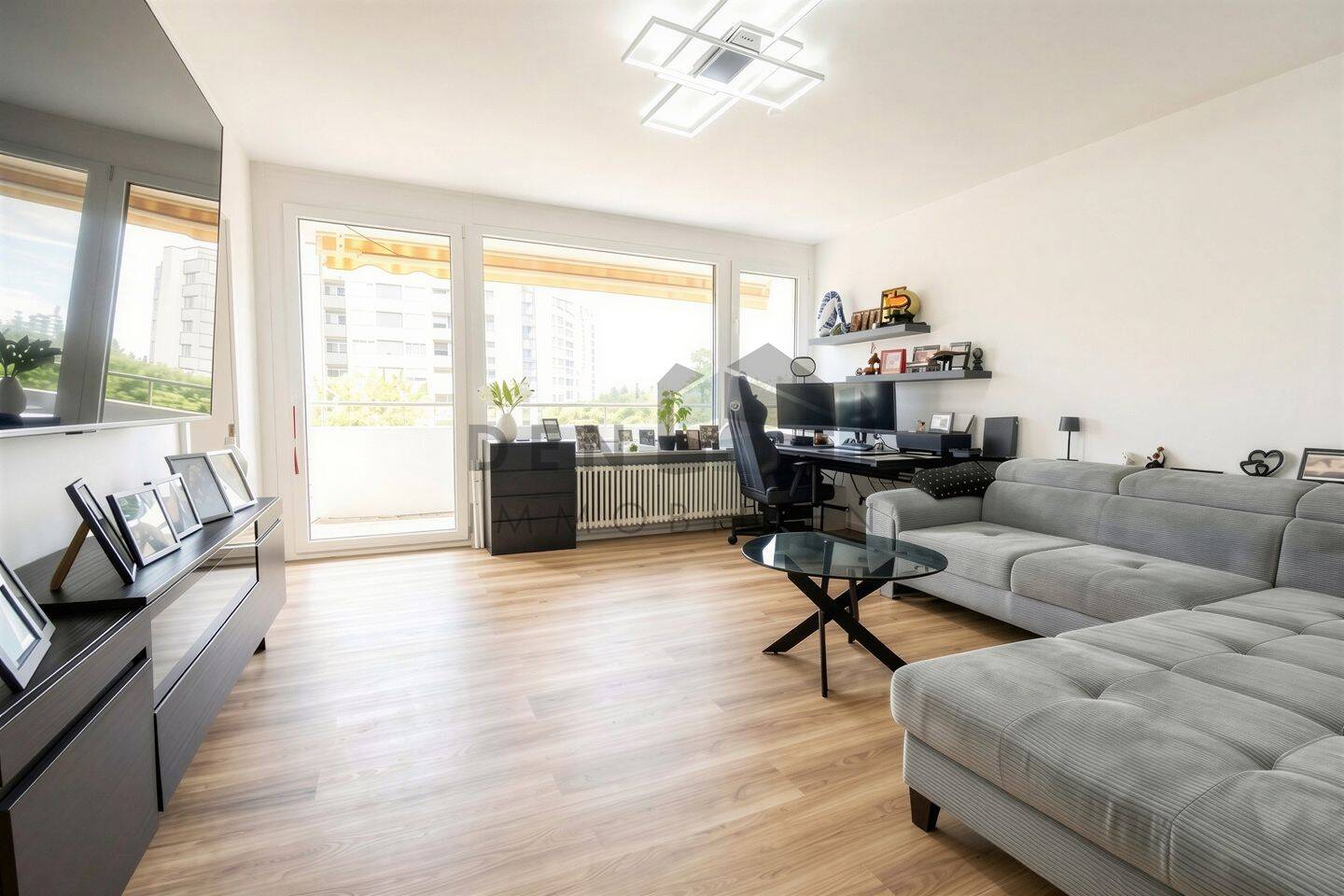 Wohnen mit Weitblick – modernisierte 3-Zimmer-Wohnung im 5. OG mit Aufzug, Stellplatz & Einbauküche, 76275 Ettlingen