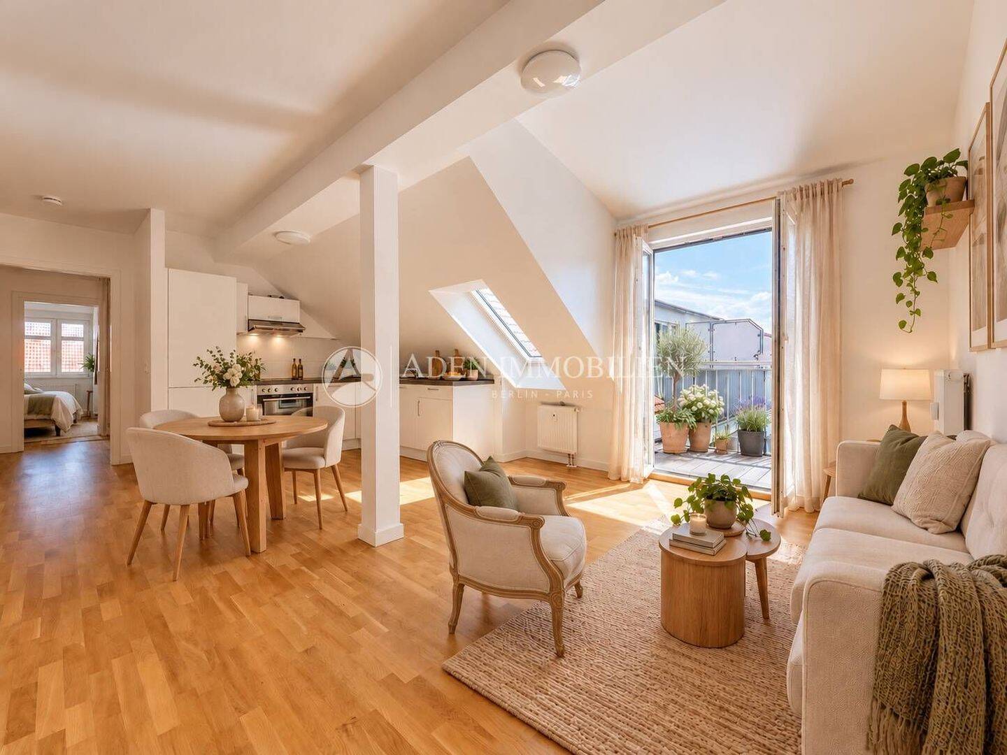 Erstklassig sanierte 3-Zimmer-Dachgeschosswohnung mit Terrasse in Johannisthal!, 12487 Berlin (Treptow-Köpenick)