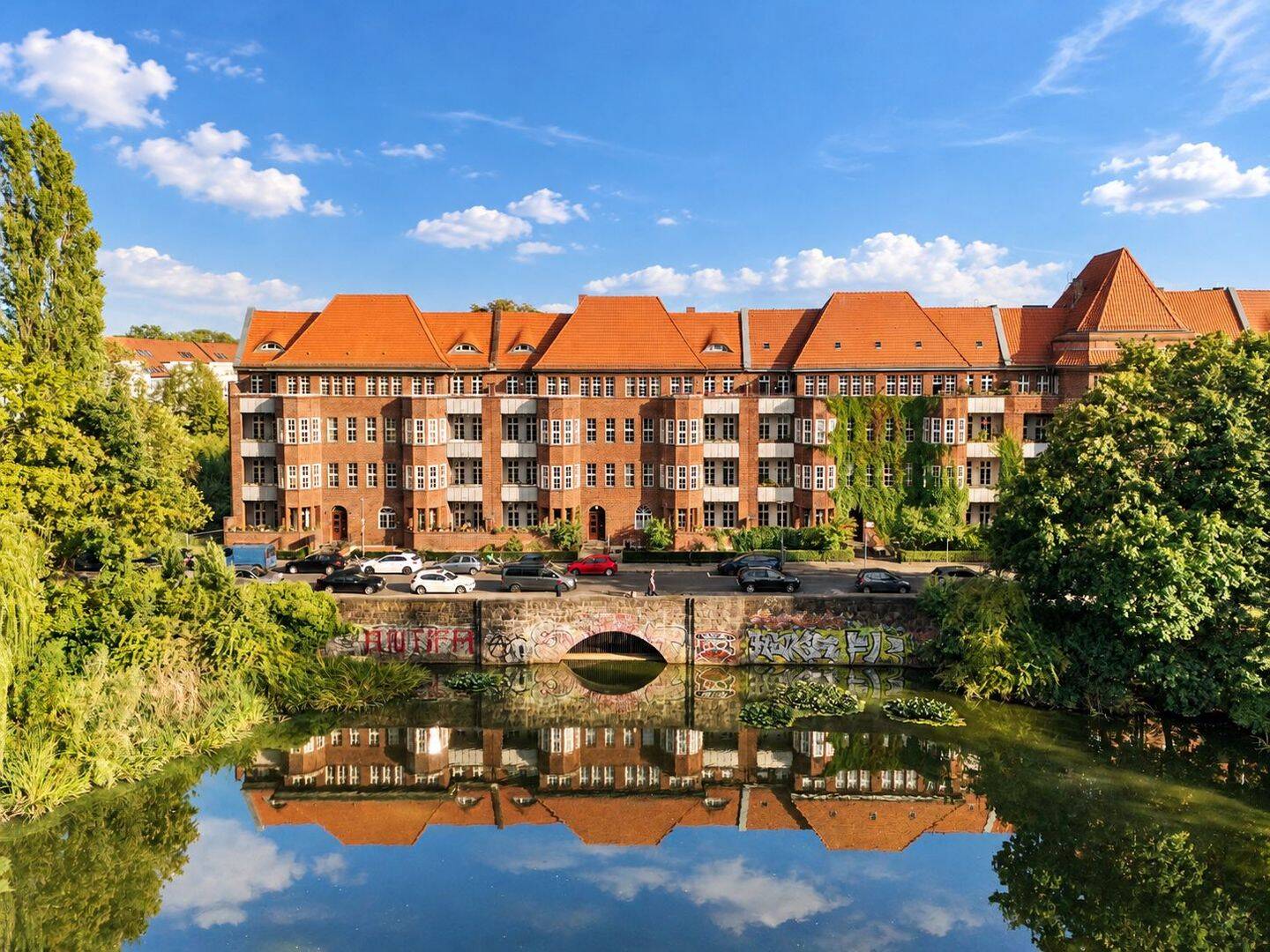 Jugendstil am Kreuzpfuhl | 125 qm 4 Zimmer-Altbauwohnung mit zus. 139 qm Entwicklungsperspektive, 13086 Berlin (Pankow Weißensee)