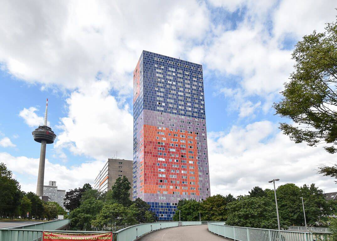 Freie, renovierte und möblierte 2-Zimmer-Etagenwohnung mit Domblick in Köln-Ehrenfeld, 50823 Köln (Ehrenfeld Neuehrenfeld)