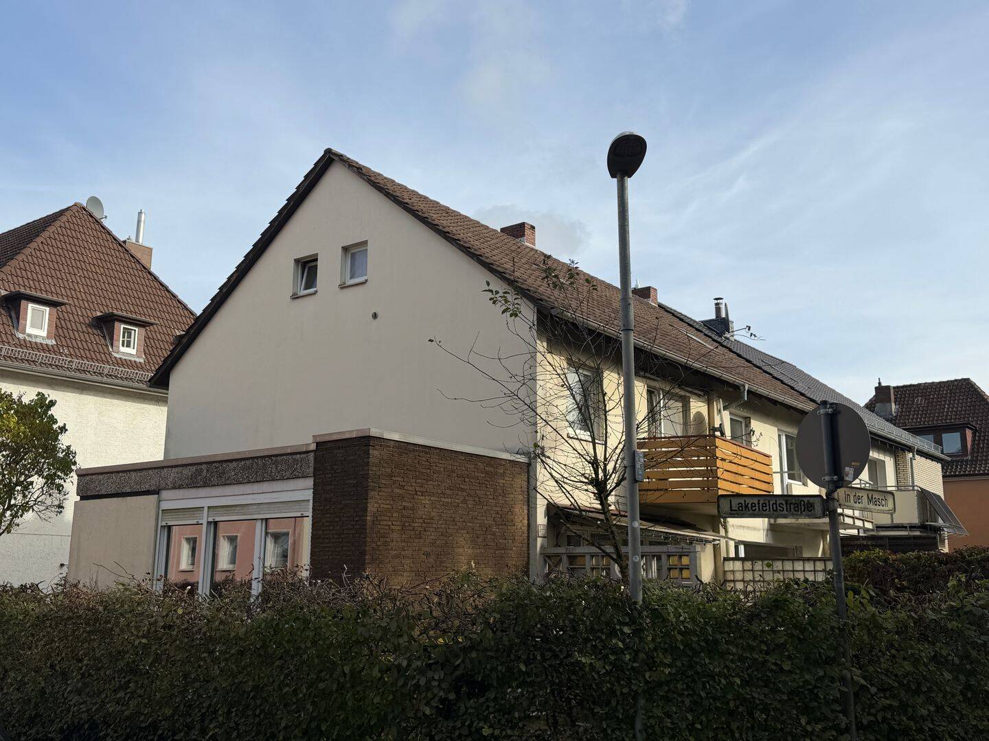 Reihenendhaus mit zusätzlichem Wohnanbau, Vollkeller und Garage, 30926 Seelze