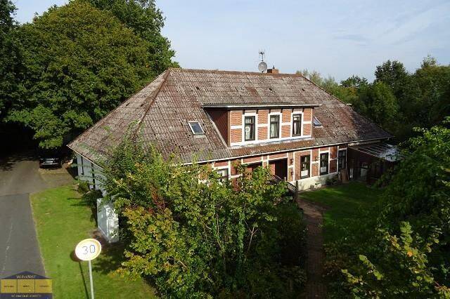Großes Zweifamilienhaus mit über 7.500 m² Grundstück – Nähe Bahnhof Stubben, 27616 Beverstedt