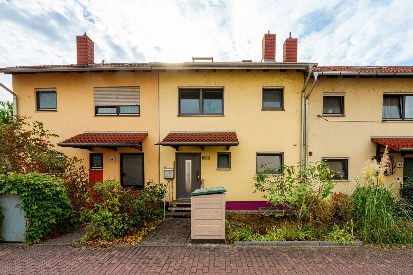 Bezugsfreies Reihenmittelhaus mit Garten, Garage und ausgebautem Dachgeschoß, 67071 Ludwigshafen am Rhein (Oggersheim Ruchheim)
