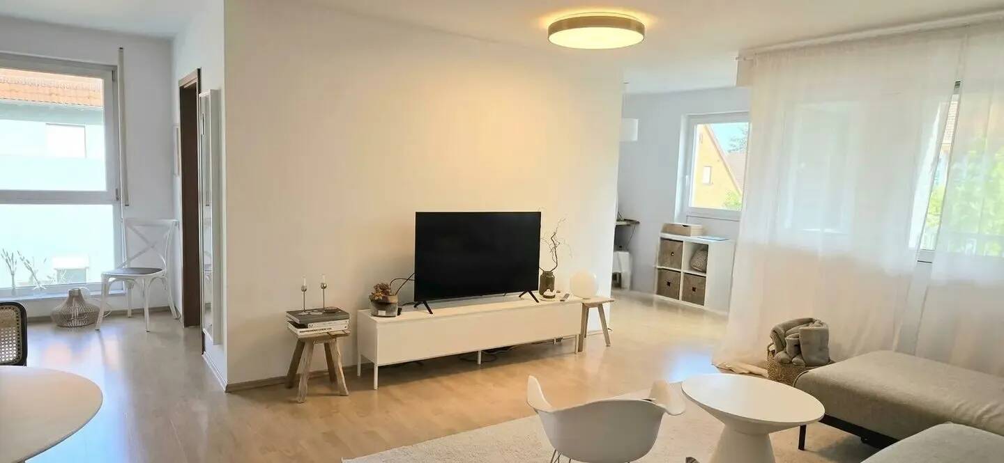 Perfekt für Pendler: Helle 2,5-Zimmer nahe Hbf (10 Min. n. Stuttgart) TG, Loggia – provisionsfrei, 71636 Ludwigsburg