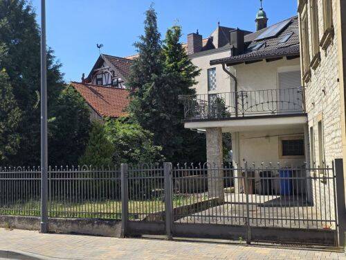 Großzügiges Einfamilienhaus mit Einliegerwohnung in 97450 Arnstein (ID 10527), 97450 Arnstein
