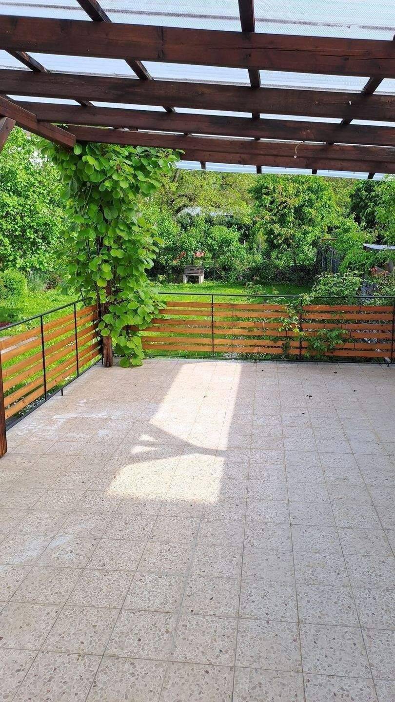 Freistehendes Einfamilienhaus-6 Zimmer, in einer tollen Lage mit großem Garten (Südwest) in Eberstadt, 64297 Darmstadt (Eberstadt)