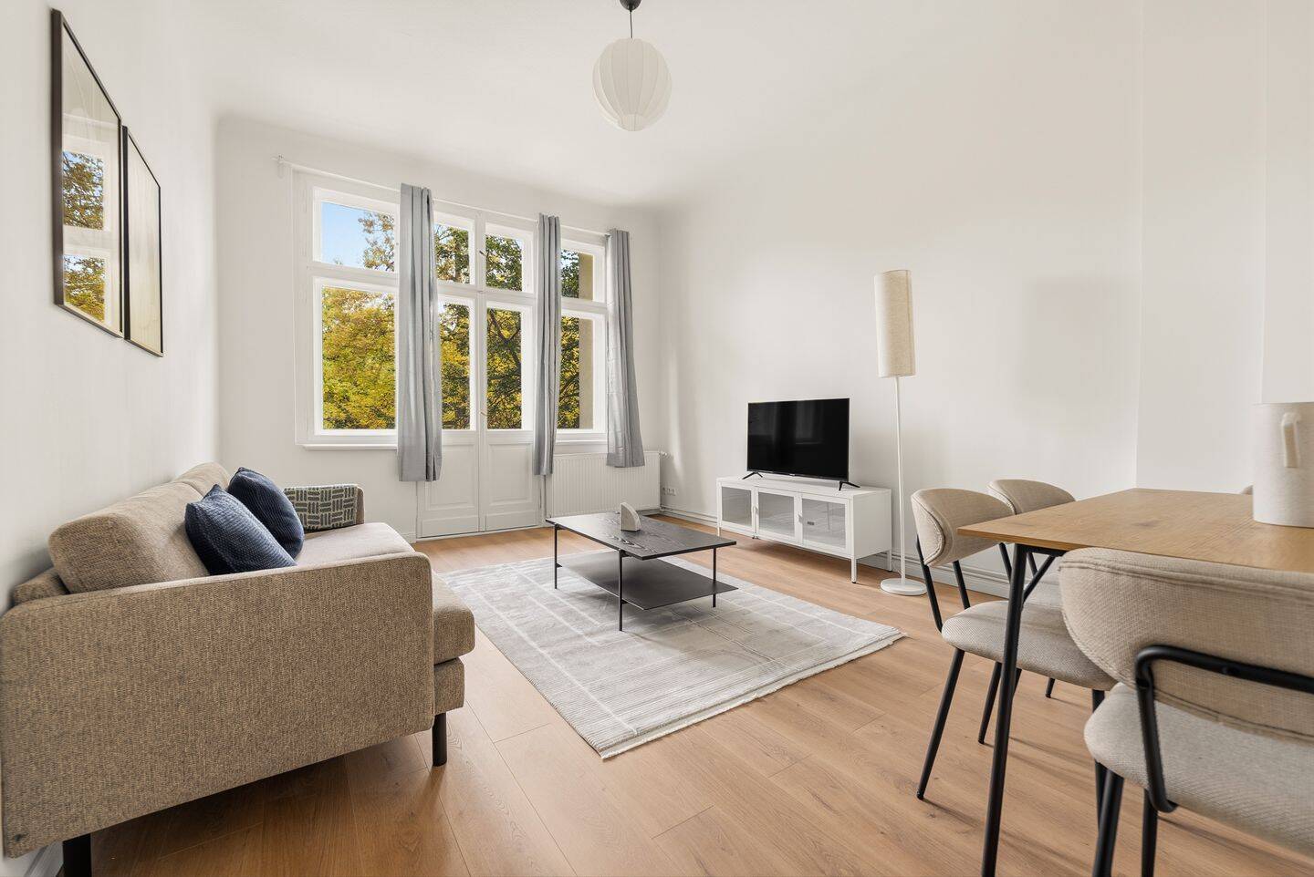 Hübsche 2-Zimmer Wohnung in Weißensee – voll möbliert, 13086 Berlin (Pankow Weißensee)