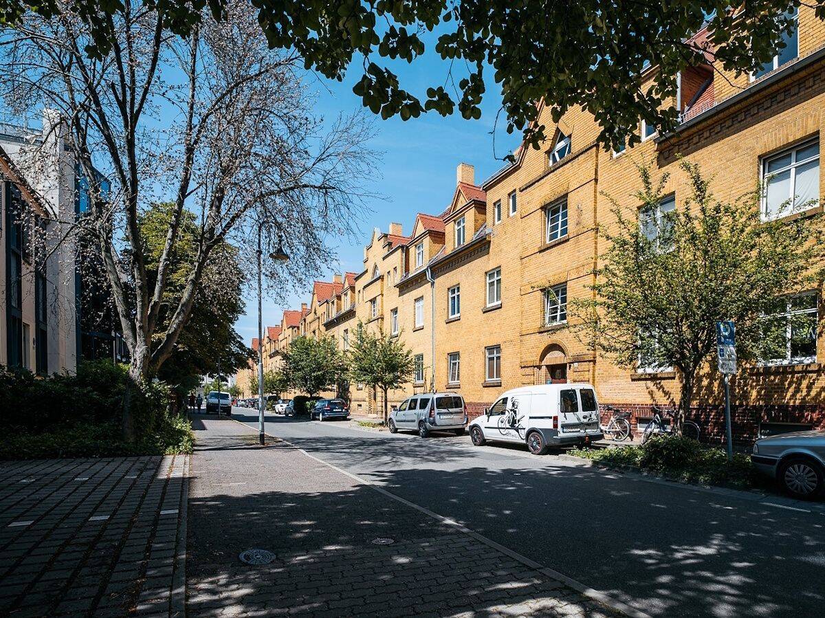 Gut geschnittene und geräumige 3-Zi.-Whg. mit Balkon und guter Ausstattung, Nähe Stadtpark!!, 4509 Delitzsch