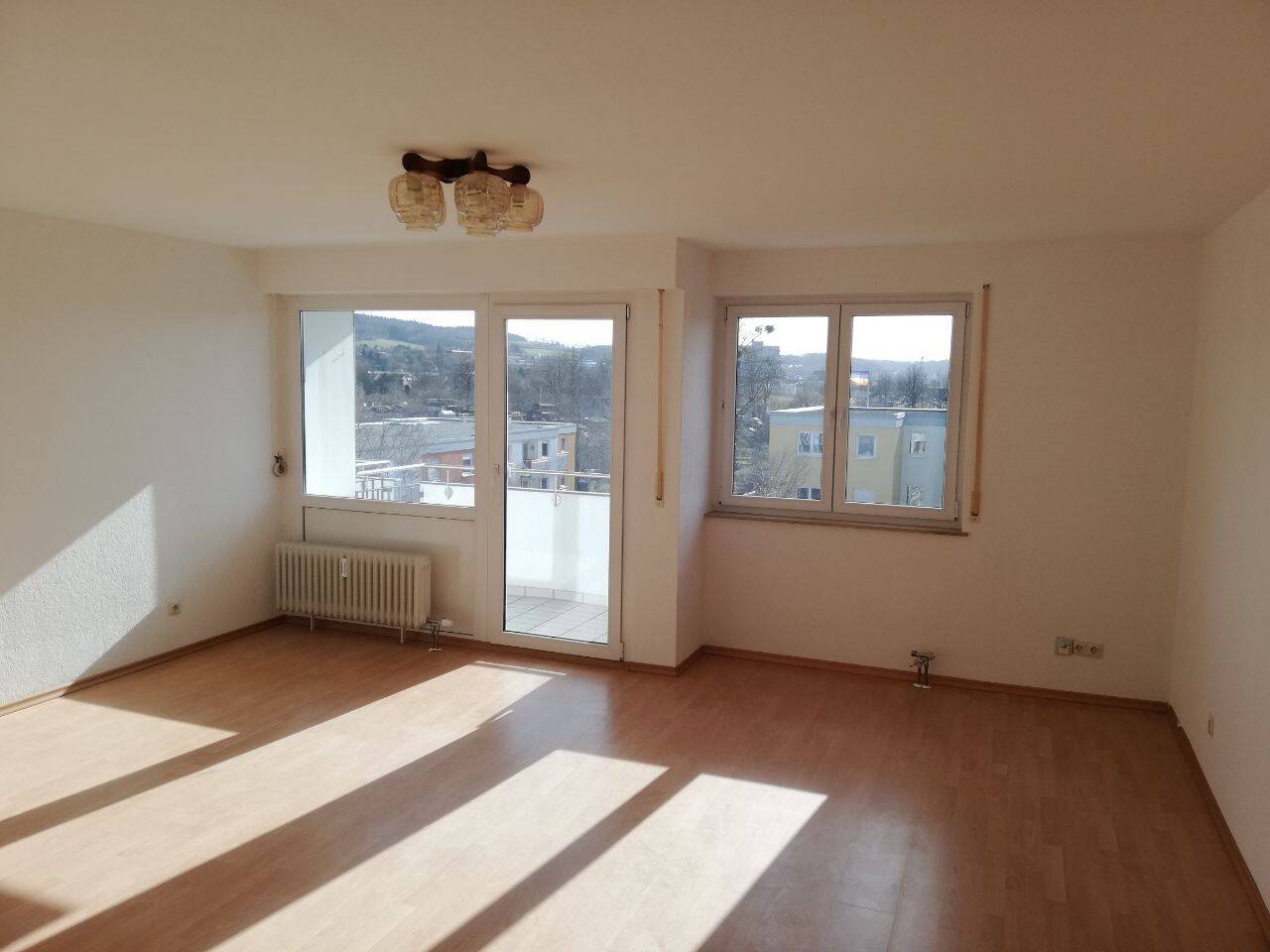 Exklusive 3-Zimmer-Wohnung mit Balkon und EBK in Weingarten, 88250 Weingarten