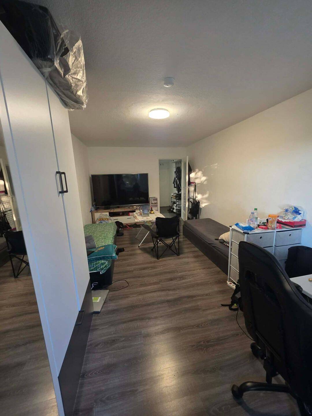 Möblierte 1-Zimmer-Wohnung zur Zwischenmiete 01.12.–31.01, 80797 München (Maxvorstadt Milbertshofen-Am Hart Neuhausen-Nymphenburg Schwabing-West)