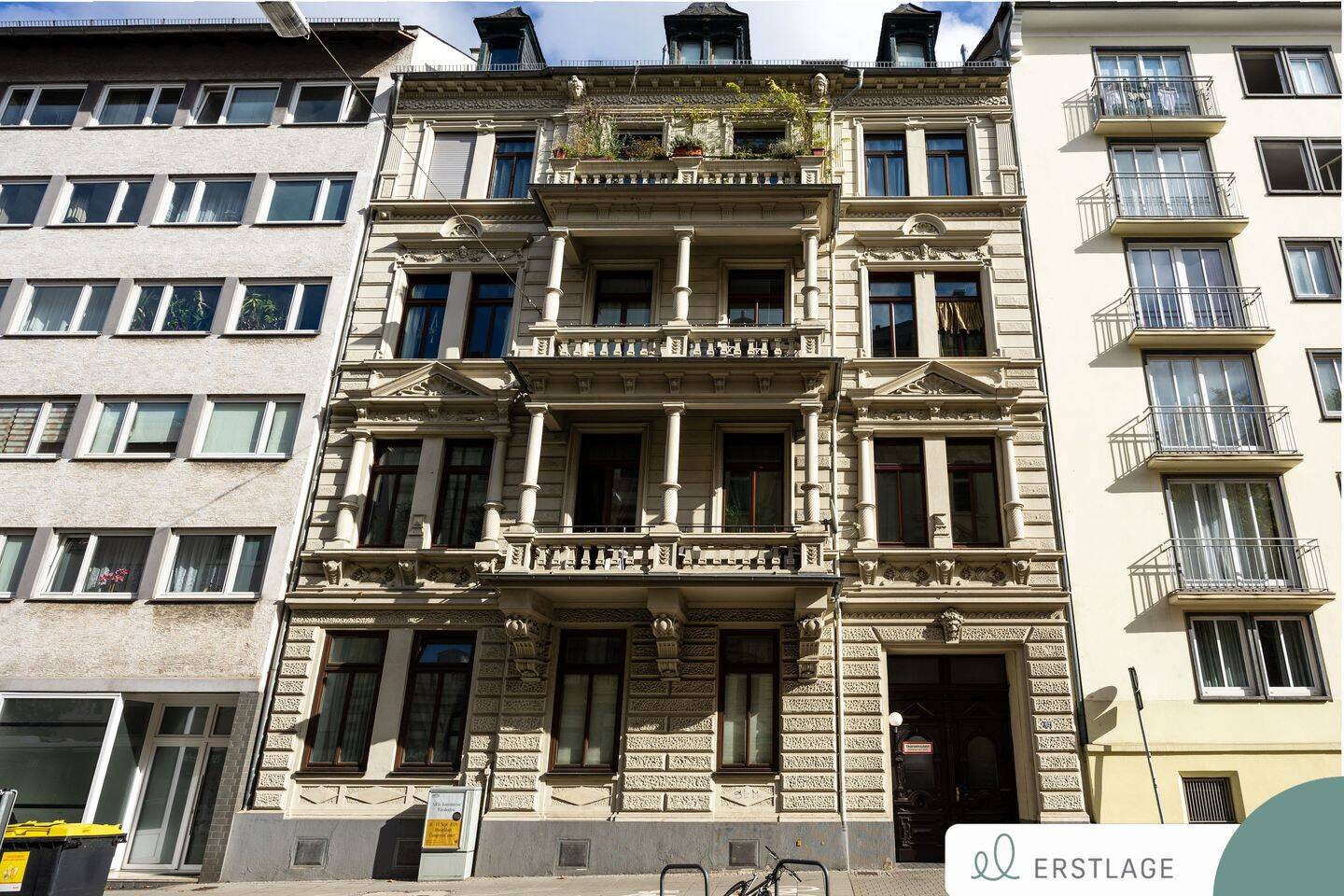 SO WOHNT WIESBADEN – Altbauetage mit Stuck, Parkett und doppeltem Potenzial, 65185 Wiesbaden (Wiesbaden)