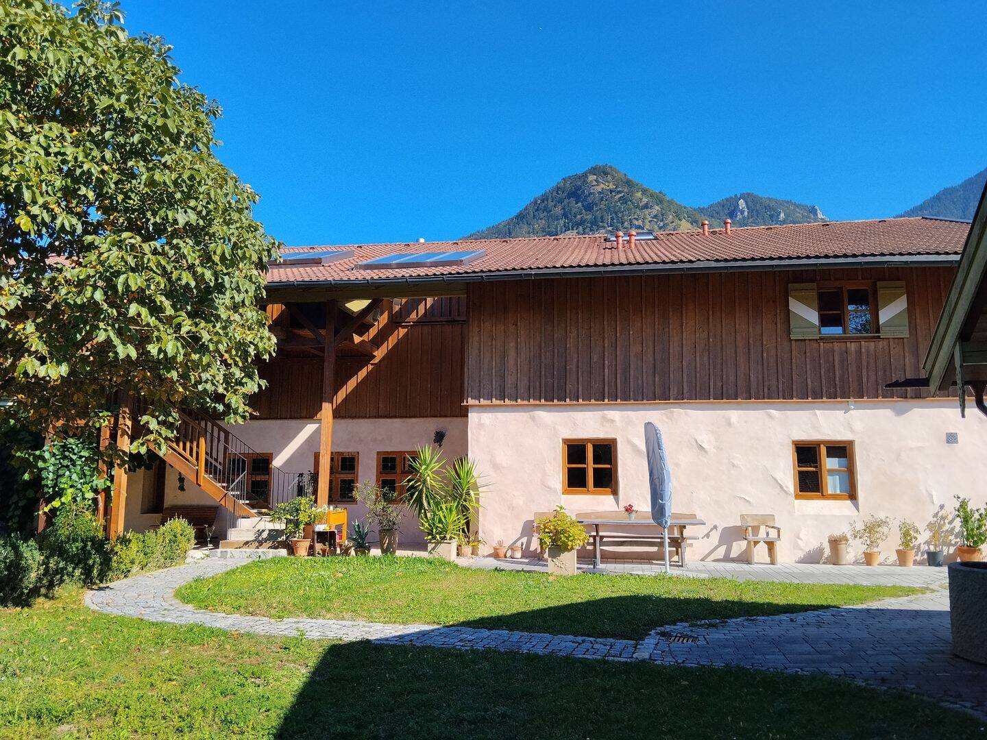 Außergewöhnliche Dachgeschosswohnung, 83250 Marquartstein