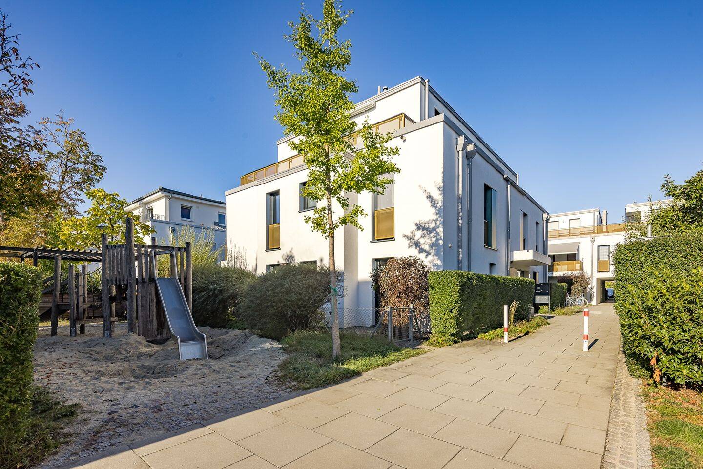 Exklusive 3-Zimmer-Dachterrassenwohnung – sofort beziehbar, 81829 München (Berg am Laim Trudering-Riem)