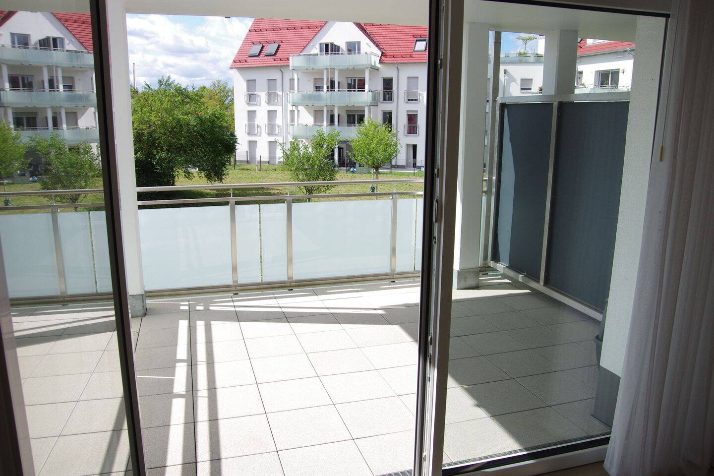 Lichtdurchflutete 3-Zimmer-Wohnung mit Balkon Südseite, Aufzug, TG-Stellplatz in Baiersdorf, 91083 Baiersdorf