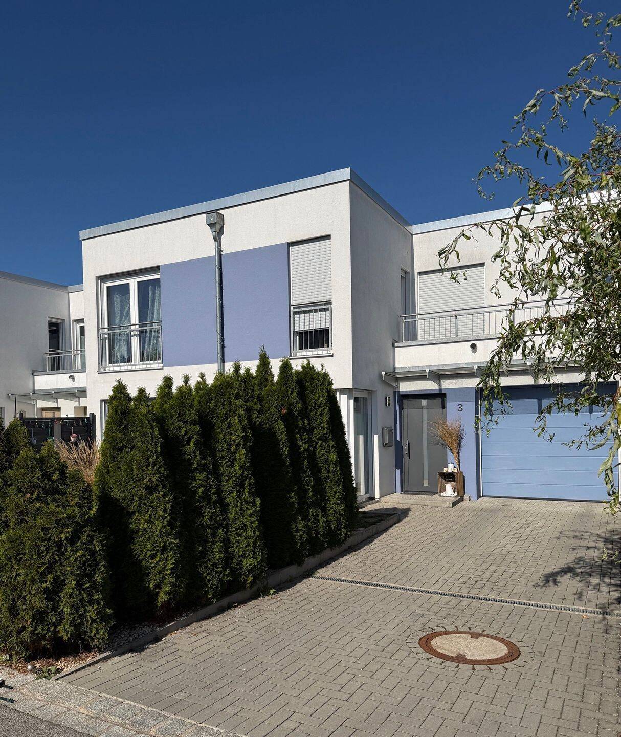 Modernes Reihenmittelhaus mit Terrasse und Balkon, 92665 Altenstadt a.d. Waldnaab