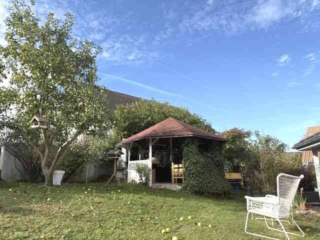 BUNGALOW mit Wohlfühlatmosphäre und großem Grundstück, 65321 Heidenrod
