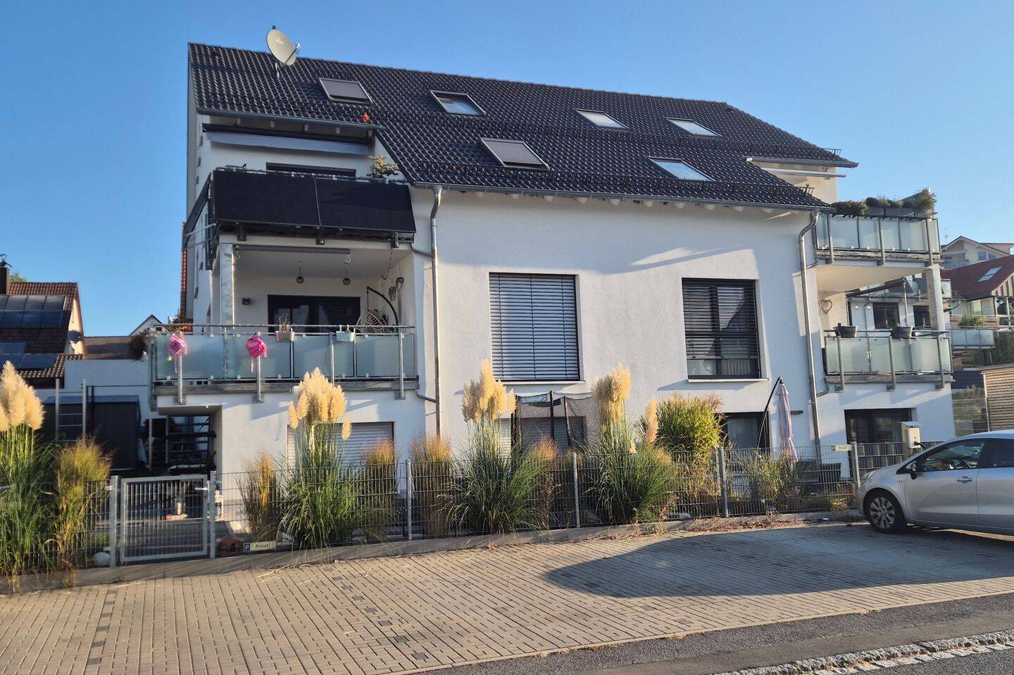 Großzügige 4-Zimmer-Maisonettewohnung (ca. 125 m²) mit Süd-West-Balkon, Fernblick, Garage und Glasfaser in Diepersdorf, 91227 Leinburg