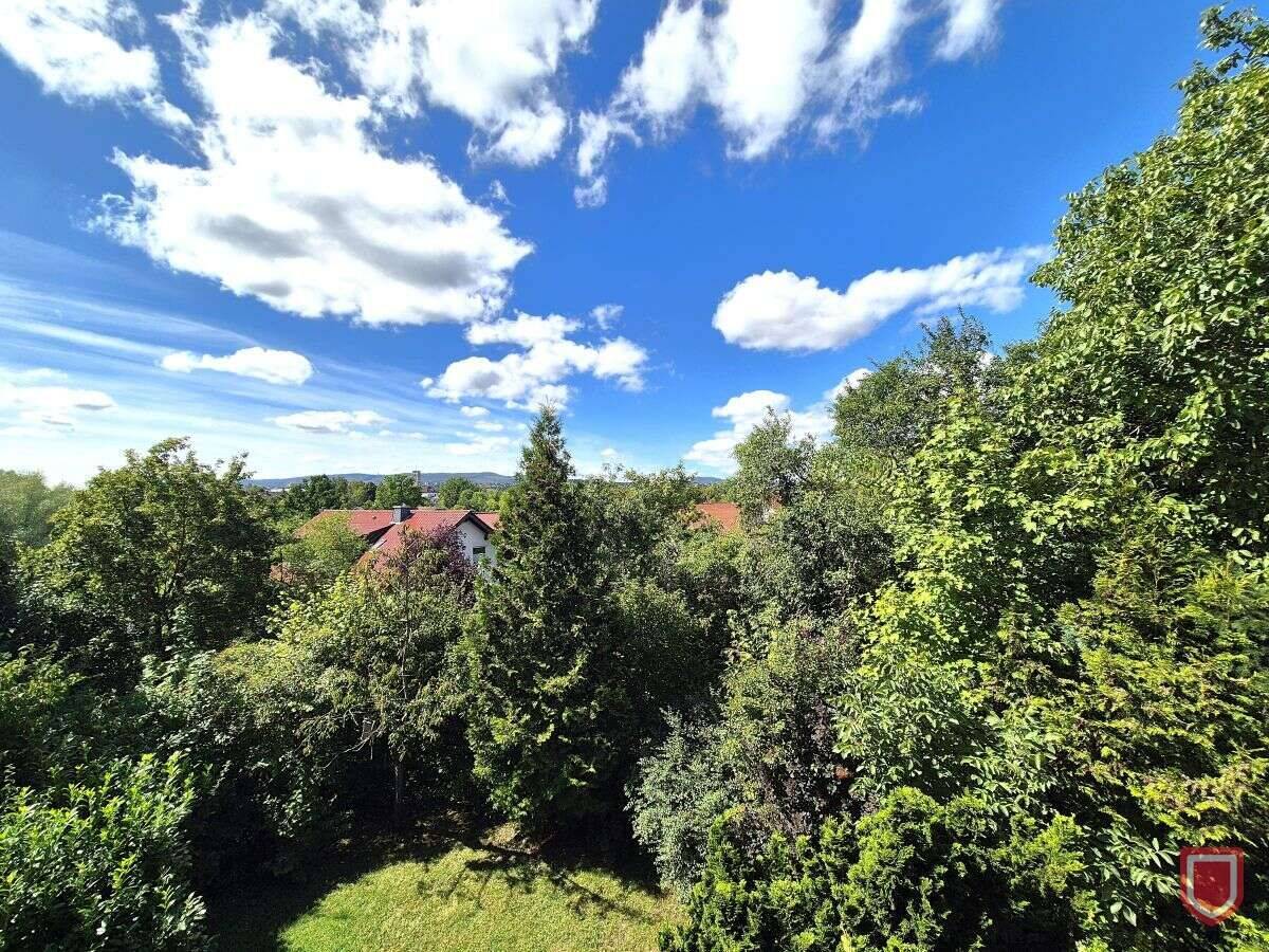 Vellmar – Einfamilienhaus mit viel Grün und Privatsphäre, 34246 Vellmar (Hof Mondschirm)