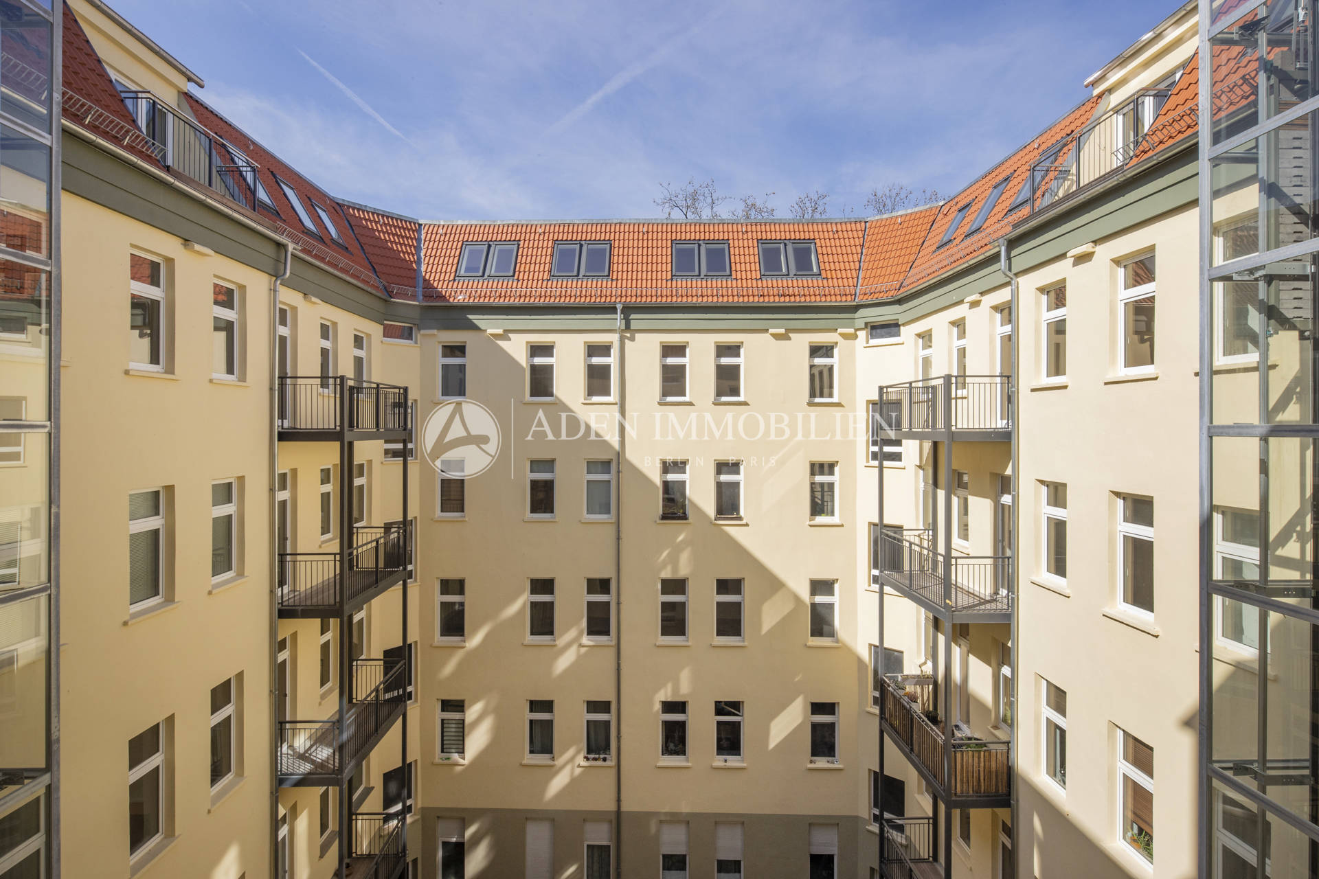 Stilvolles Wohnen über den Dächern Berlins, 10245 Berlin (Friedrichshain-Kreuzberg Friedrichshain)