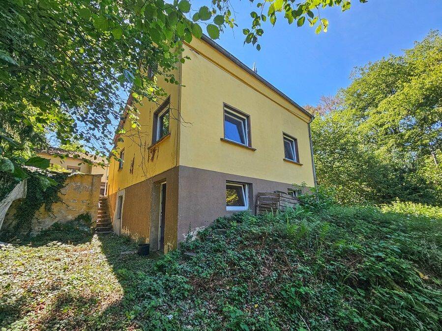 Handwerker aufgepasst! Kleines Wohnhaus auf großem Areal in Ortsrandlage bei Aegidienberg., 53604 Bad Honnef