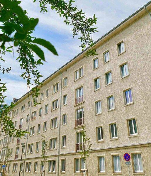 Wir sanieren diese schöne 2-Raum-City-Wohnung in Toplage!, 1069 Dresden