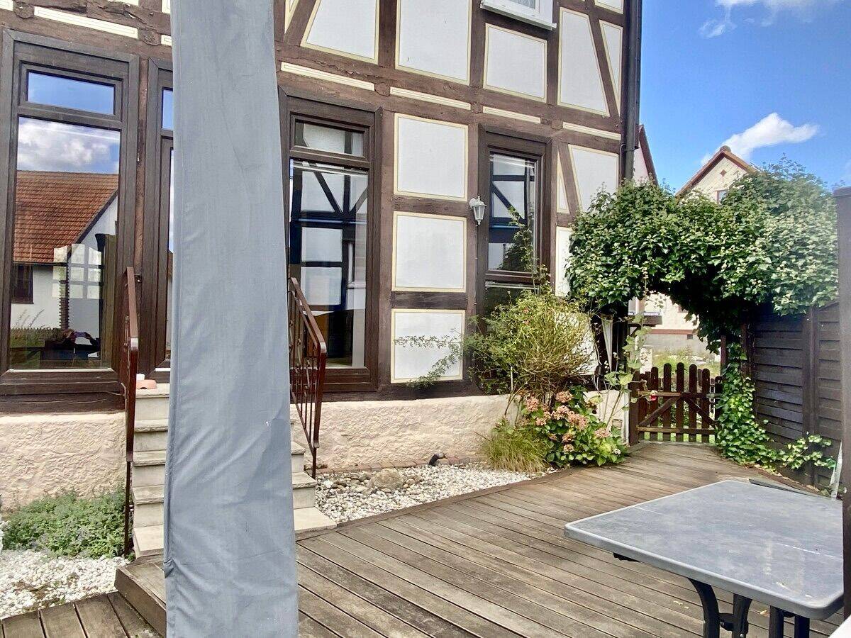 DAS Haus für die junge Familie – 8 Zimmer – 2 Bäder – kleiner Garten, 34355 Kassel (Wolfsanger/Hasenhecke)