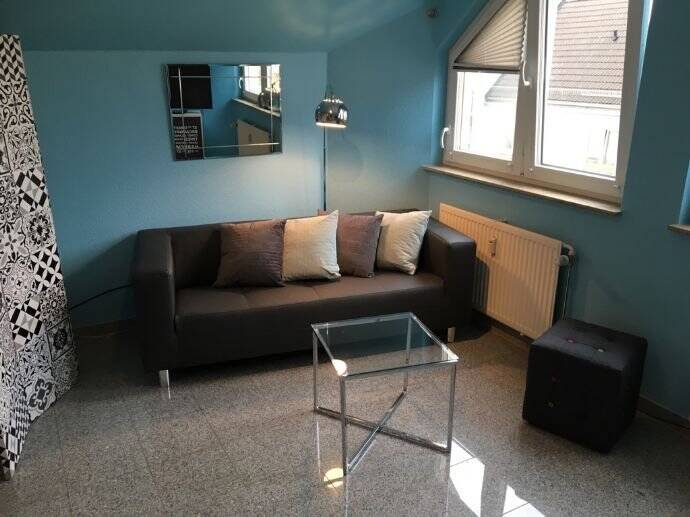 DG-Apartment (Sehr ruhig NäheBockenheimer Warte/ Inkl.: Internet/ Smart-TV / Geschirr / Wäsche / Gartenmitbenutzung), 60486 Frankfurt am Main (Bockenheim Gallus Rödelheim Westend-Süd)