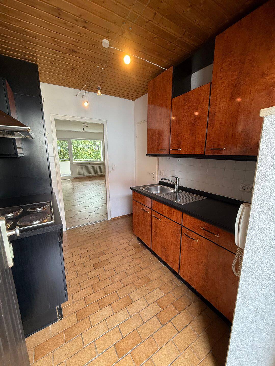 Blick ins Grüne, 1-Zimmer-Wohnung von ca. 34 qm in zentraler, ruhiger Lage ab sofort in Nürnberg-Wöhrd zu vermieten., 90489 Nürnberg (Gärten bei Wöhrd Rennweg Veilhof Wöhrd)