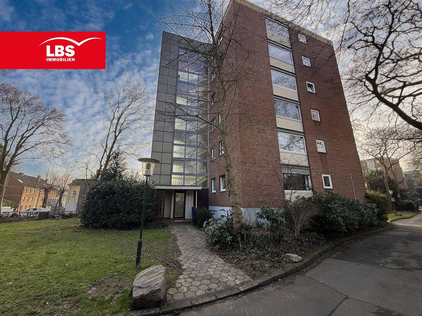Helle 2-Zimmer-Wohnung mit Aufzug in gepflegtem Wohnhaus in Toplage!, 41061 Mönchengladbach (Eicken Stadtmitte Waldhausen)