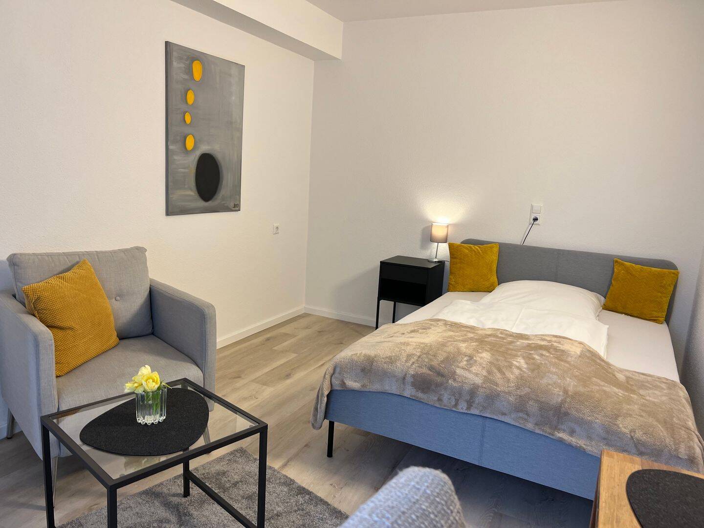 1 bis 2 Zimmer Wohnungen voll möbliert zu vermieten, 88212 Ravensburg