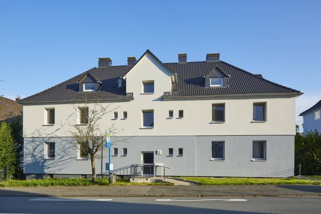 In beliebter Lage 4 Zimmer Wohnung Wuppertal Elberfeld Wir renovieren für Sie !, 42109 Wuppertal (Elberfeld)