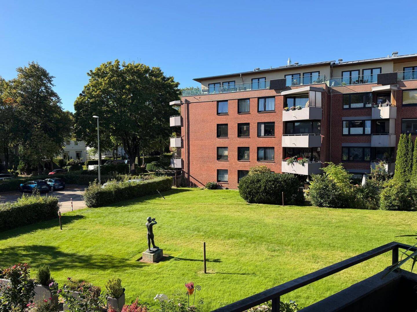 Schöne 2-Zimmer-Wohnung mit Balkon und Stellplatz, 22145 Hamburg (Wandsbek Farmsen-Berne Rahlstedt)