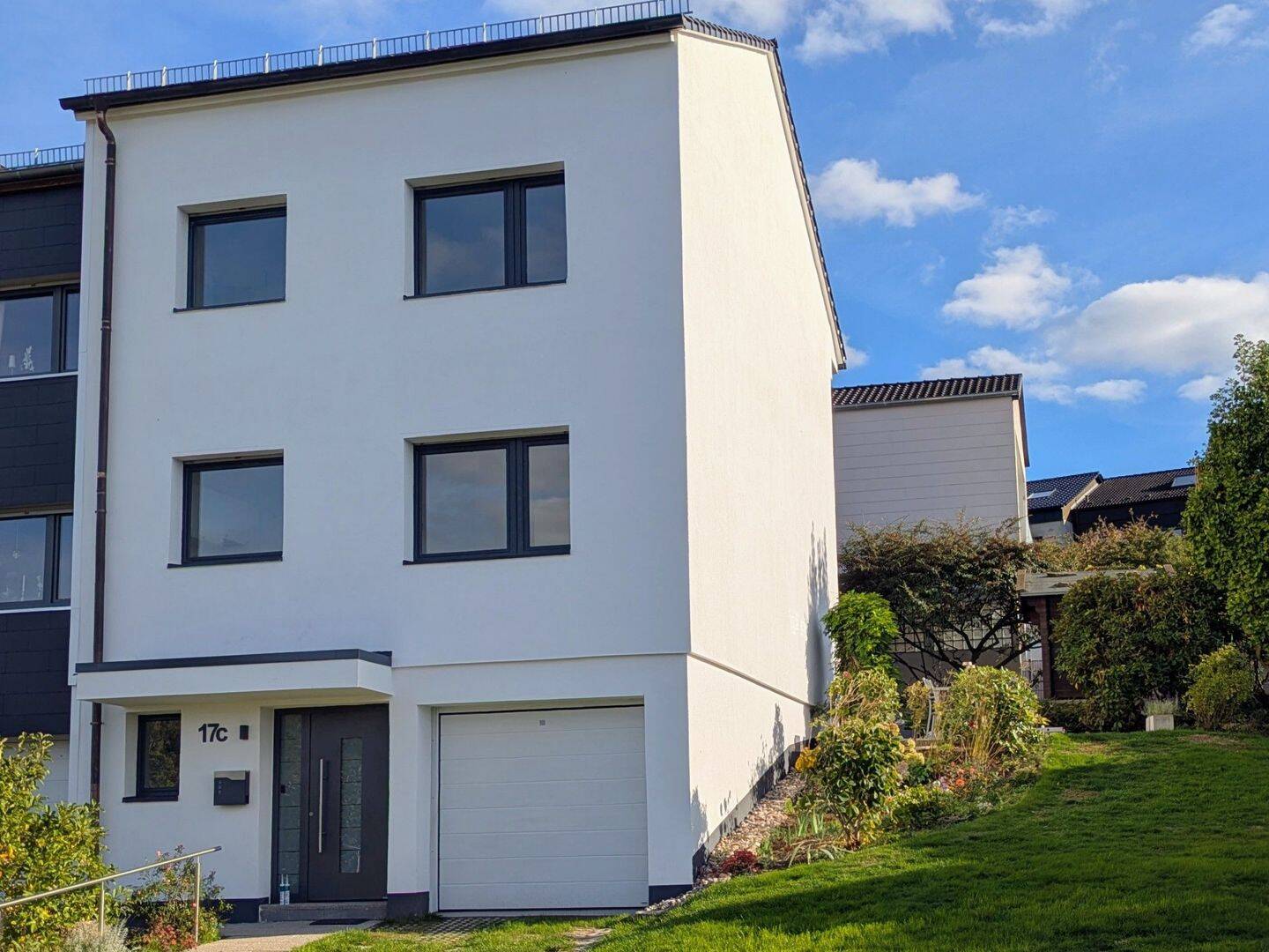 Loftbereich, Südgarten, Westterrasse und Ruhrtalblick, 58456 Witten