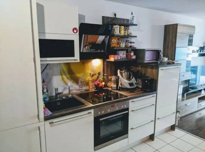 2,5-Raum-Wohnung inkl. Einbauküche, Wannenbad und Balkon zu vermieten!, 78253 Eigeltingen