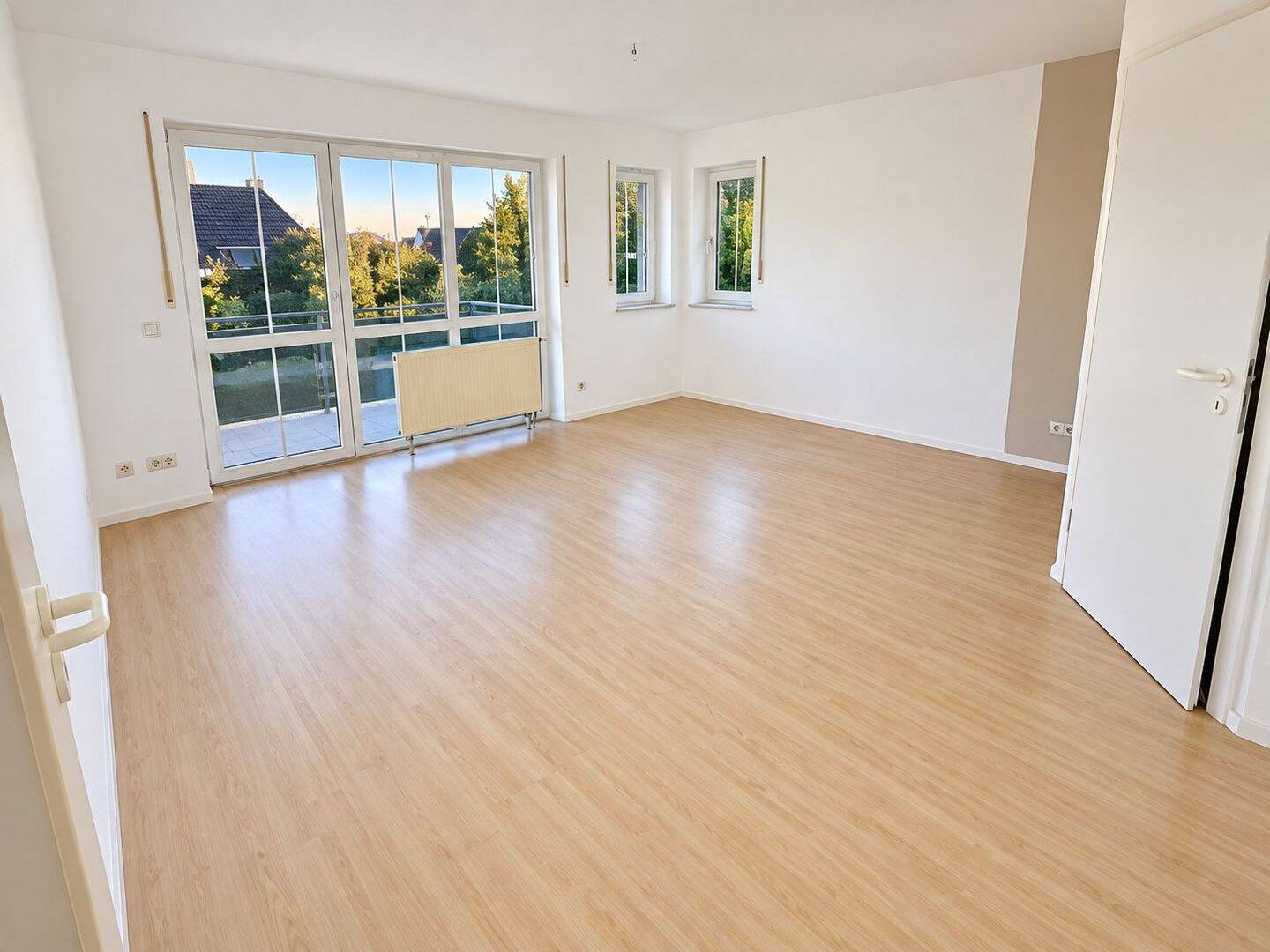 3 Zimmer Wohnung mit Carport in Landshut ausgefallener Schnitt und sehr gepflegt – sofort beziehbar, 84034 Landshut (Münchnerau Nikola West)