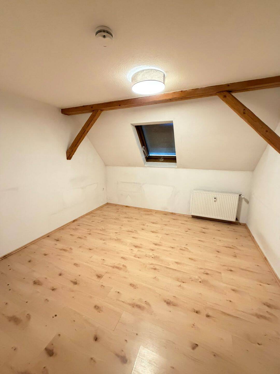 großzügige 2 Zi-Dachgeschoßwohnung, 72149 Neustetten