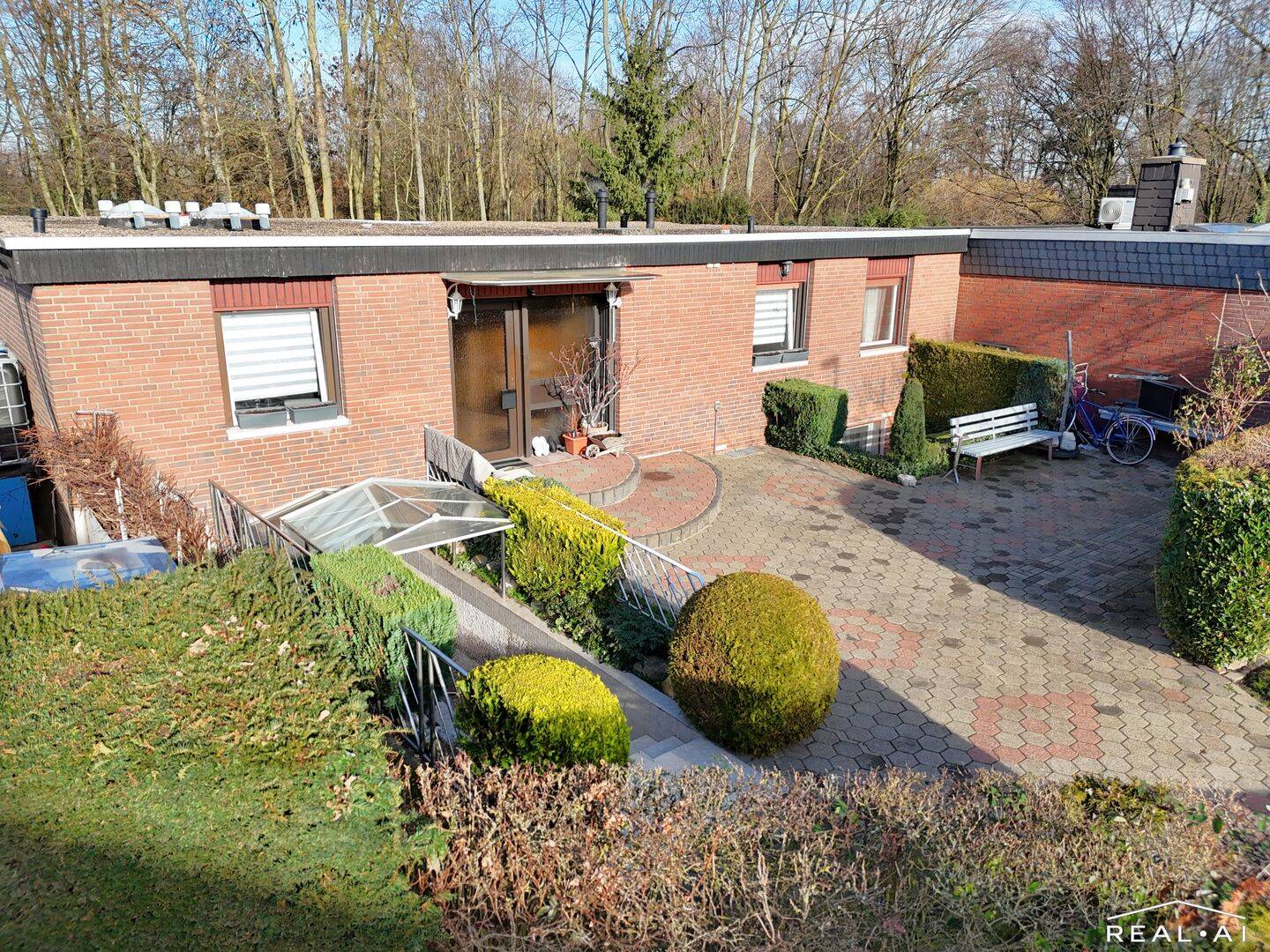 Raumwunder ! Hier ist Platz für alle im Zweifamilienhaus im Neusser Süden, 41469 Neuss