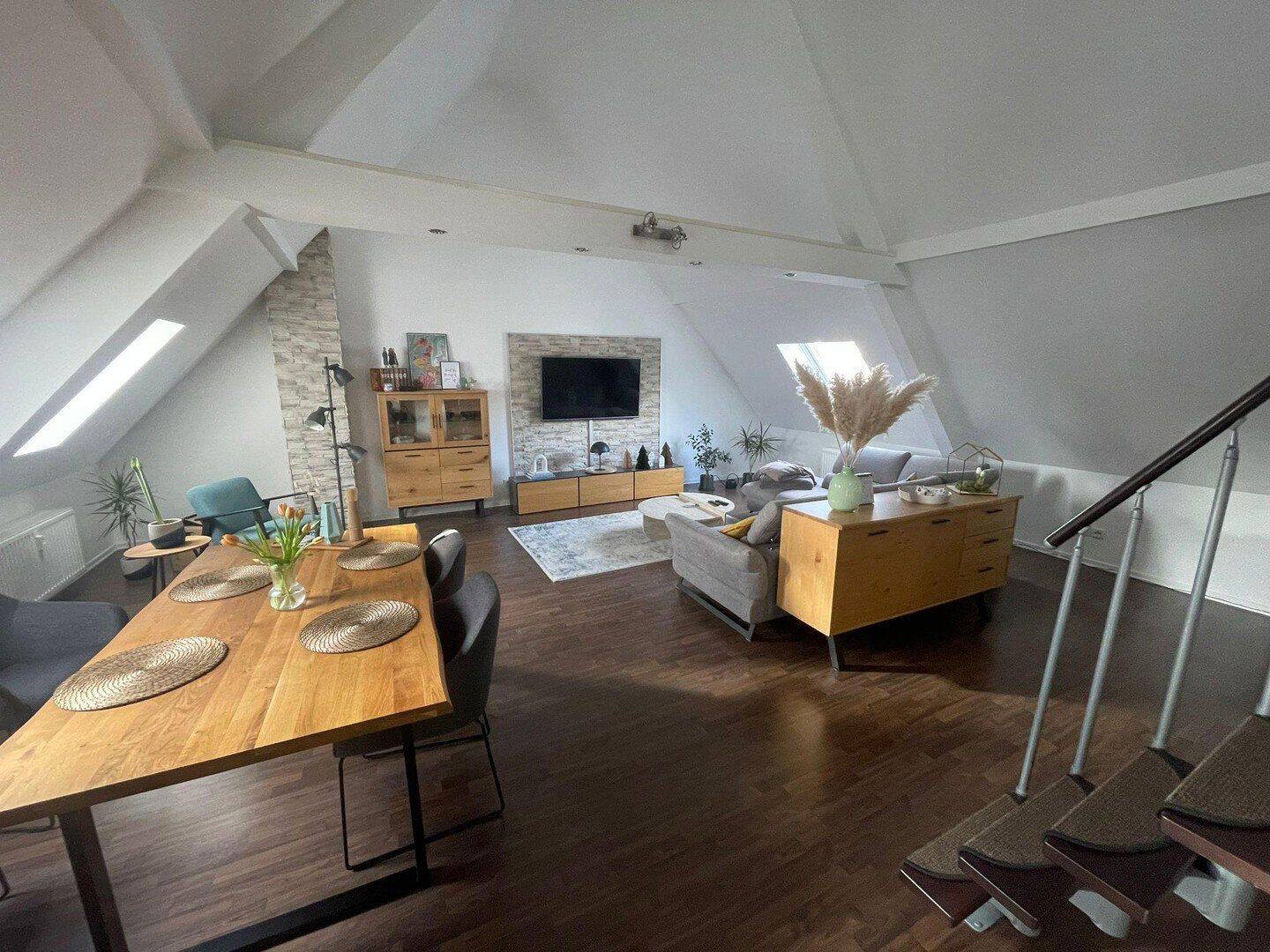 Loftähnliche Dachgeschosswohnung mit Einbauküche in Spiesen-Elversberg!, 66583 Spiesen-Elversberg