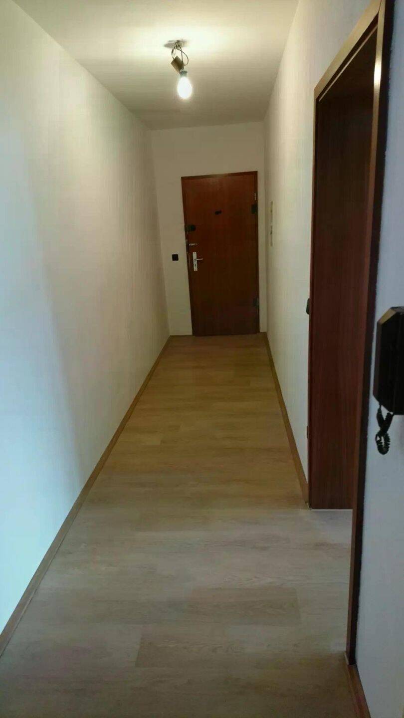 2 Zimmer-Wohnung Nähe Aue und DEZ-Einkaufszentrum, 34121 Kassel (Mitte Süd Wehlheiden)
