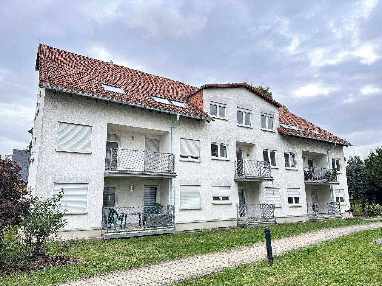 Frisch renoviert! 2-Raumwhg. mit Balkon, TG-Stpl. (duplex, saniert), Neubau 1997!, 8371 Glauchau