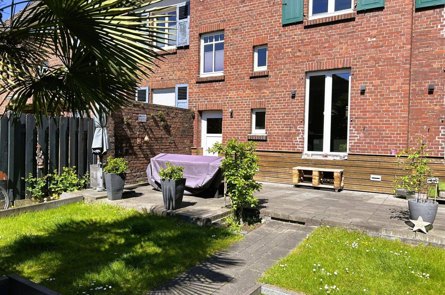 ALTBAU – 199 m² – Modernisiert und wirklich charmant!, 40668 Meerbusch
